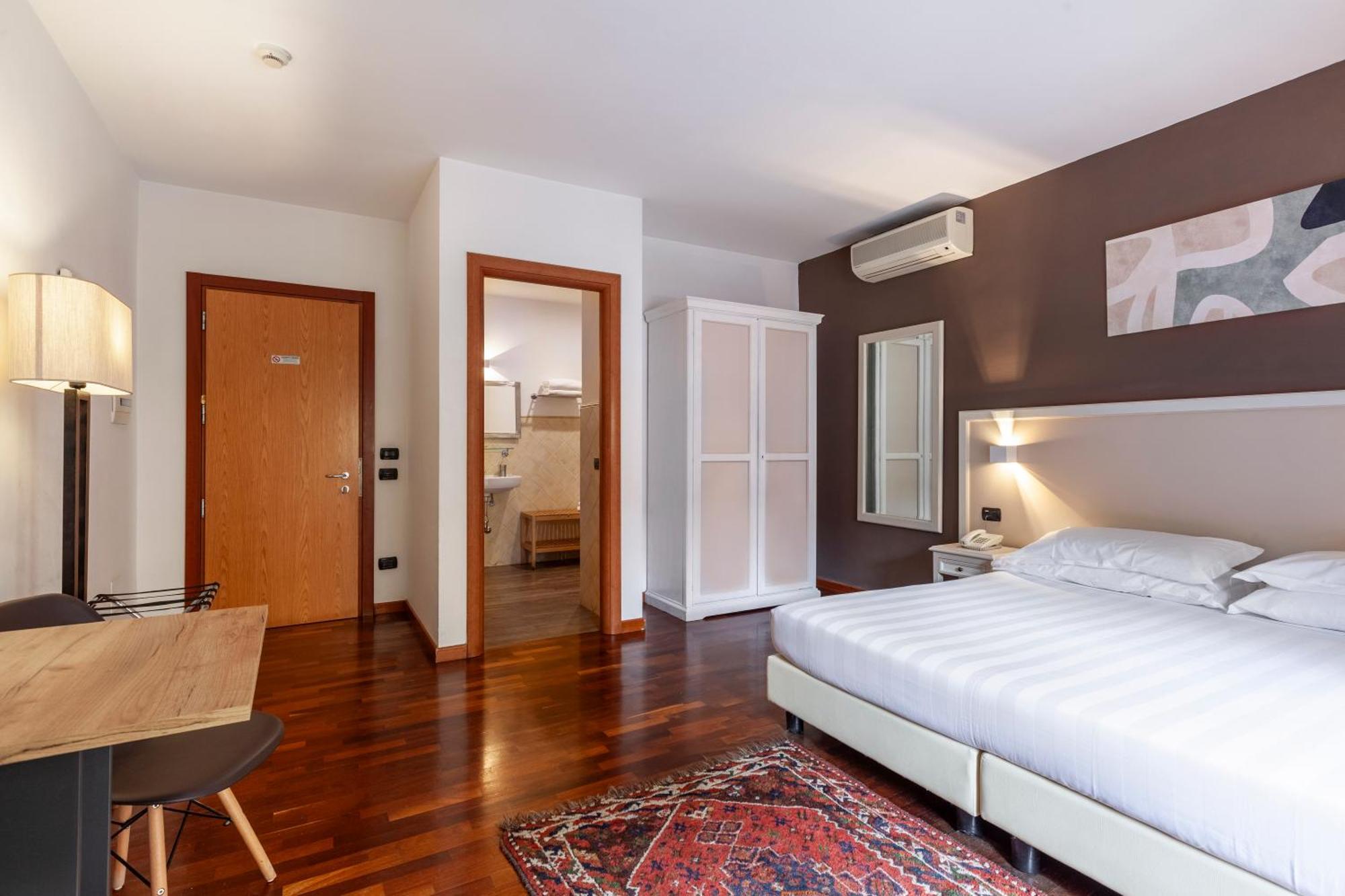 Inn Rome Rooms & Suites — Foto’s 1